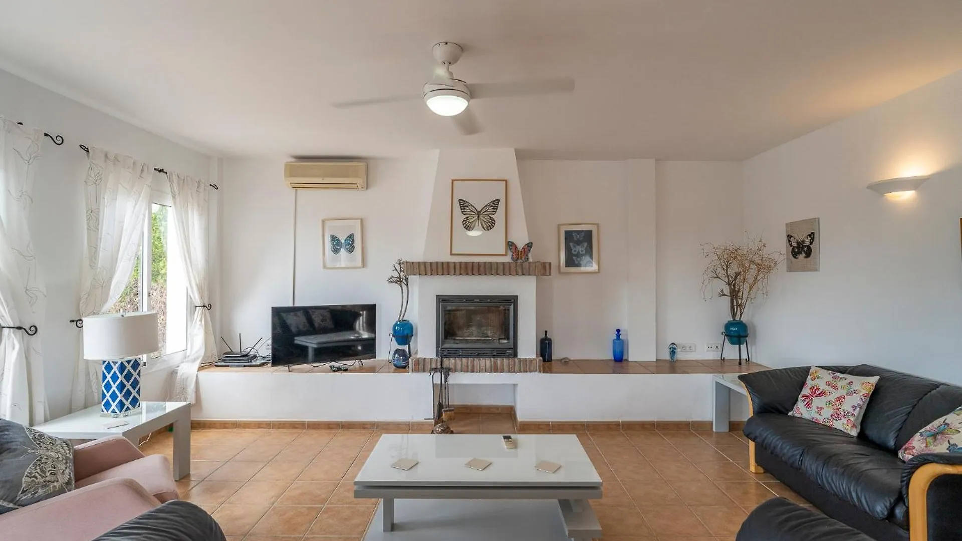 Mariposa Large 2 Bedroom Lake Views El Cerro Spagna