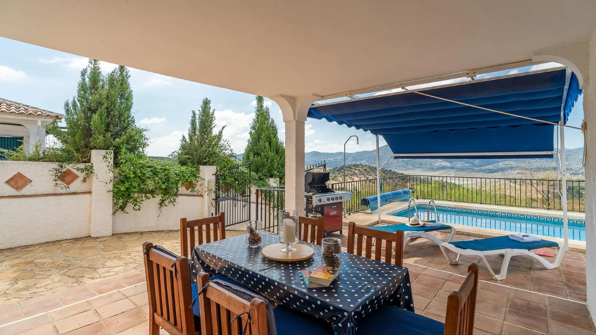 Villa Mariposa Large 2 Bedroom Lake Views El Cerro