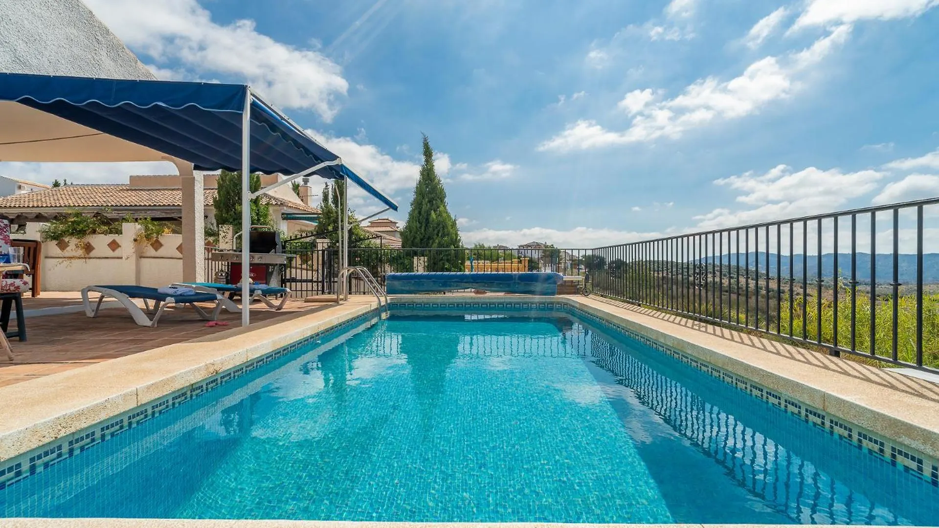 Villa Mariposa Large 2 Bedroom Lake Views El Cerro