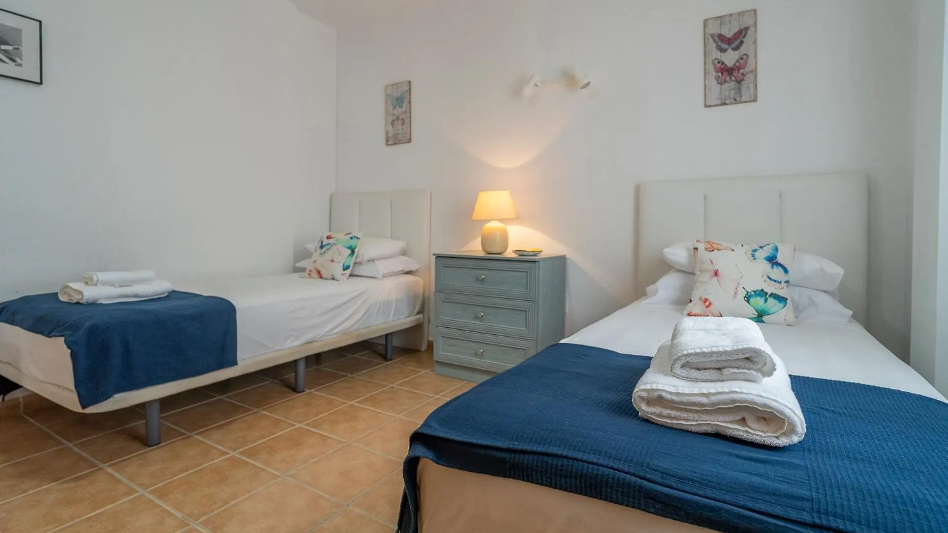 Mariposa Large 2 Bedroom Lake Views El Cerro Villa