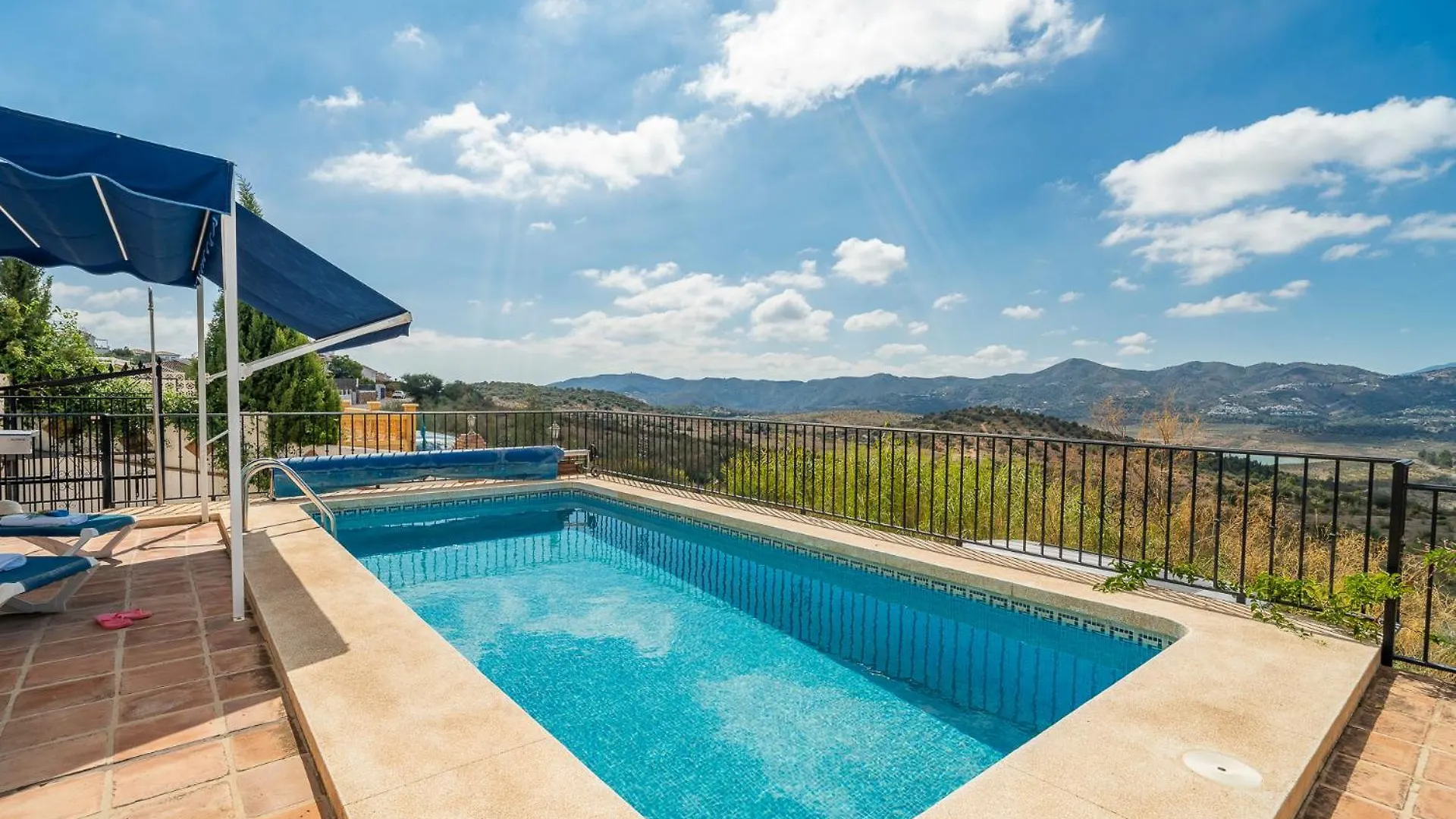 Mariposa Large 2 Bedroom Lake Views El Cerro Spain